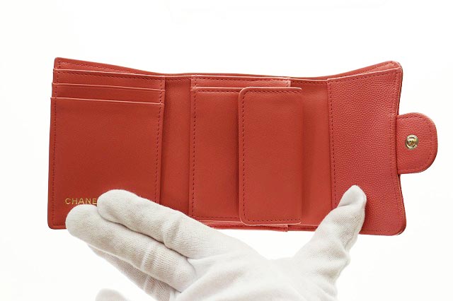 シャネル CHANEL 正規 美品 クラシック スモール ウォレット 三つ折り 財布 キャビアスキン
