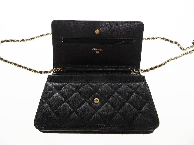 シャネル CHANEL 正規 美品 クラシック チェーン ウォレット キャビア 財布  ゴールド 金具 A33814