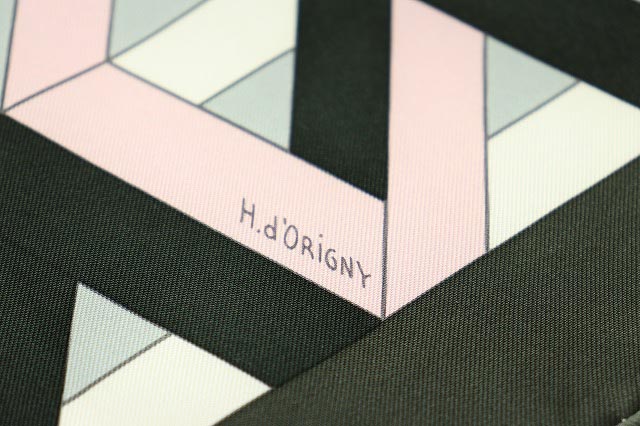 エルメス HERMES H.d’Origny アンリ ドリニー カレ90 CUBE 幾何学柄  スカーフ