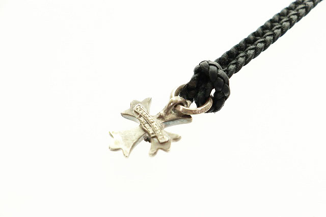 クロムハーツ CHROME HEARTS CHプラス クロス スモール ペンダント ネックレス 革紐 ブレイド タイニー スクロール