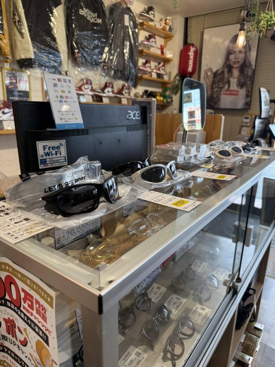 デザインサングラス各種入荷しました！！