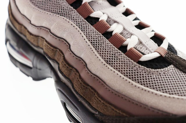 ナイキ NIKE WMNS AIR MAX 95 OG BIG BUBBLE VELVET BROWN 26cm