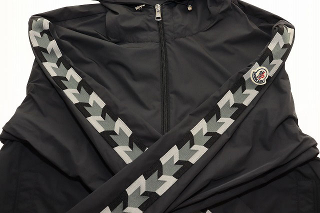 モンクレール MONCLER MOYSE SIZE 3 J10911A00047 54A91 モイース ジップアップジャケット フード ブラック