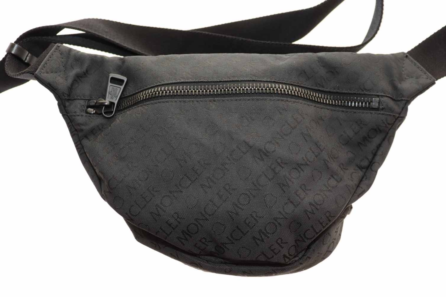 モンクレール MONCLER DURANCE BODY BELT BAG BLACK